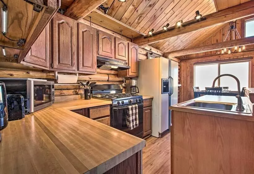 Remote Wolf Creek Cabin   Wide Open Spaces!