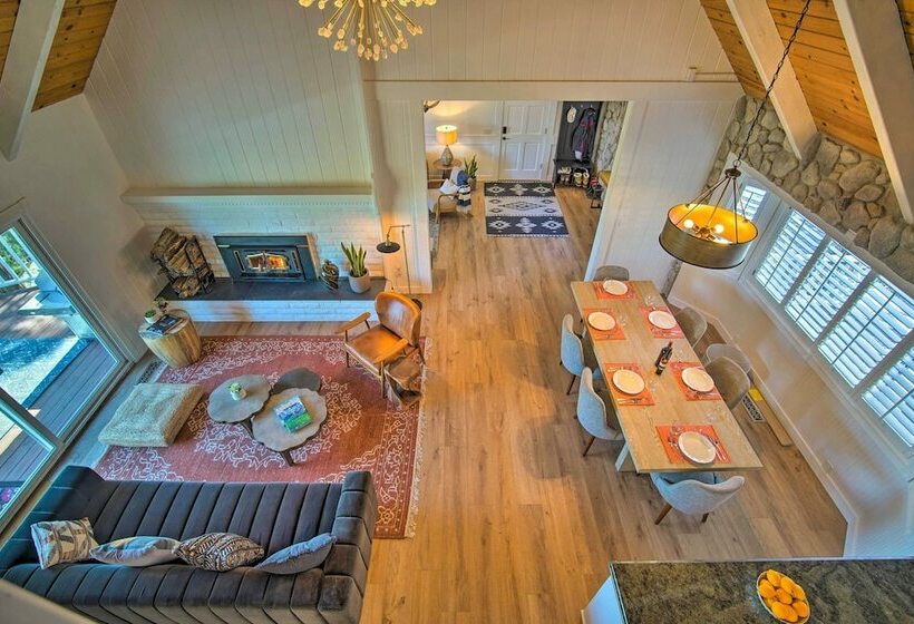 Ridgeline Retreat  W/ Mountain Lake Views!