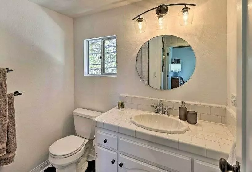 Ridgeline Retreat  W/ Mountain Lake Views!