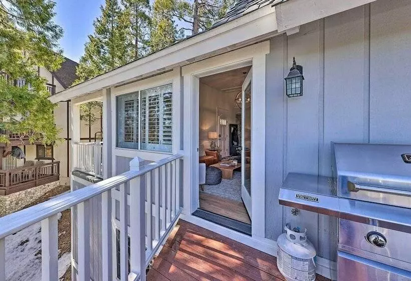 Ridgeline Retreat  W/ Mountain Lake Views!