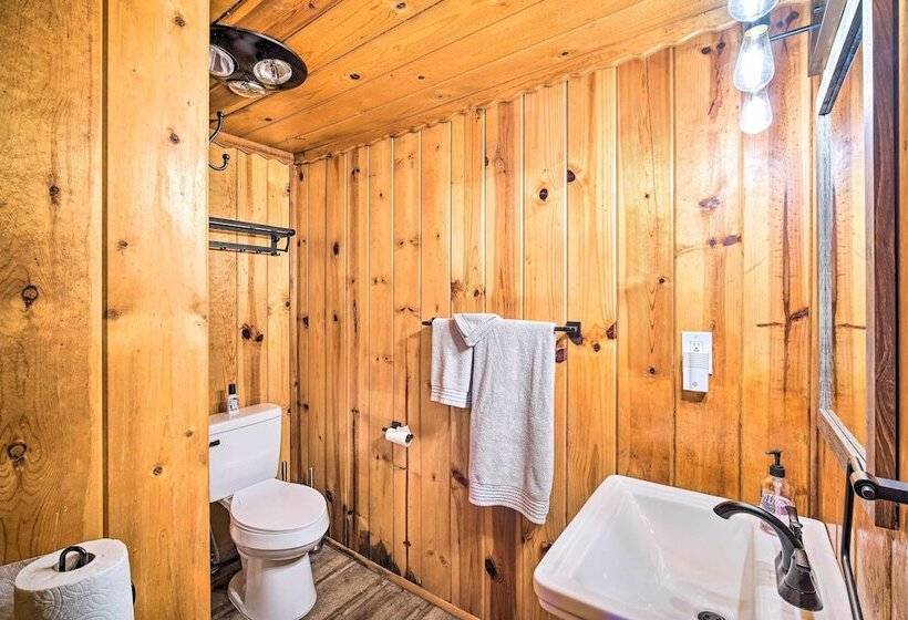 Running Springs Cabin W/ Large Deck + View!