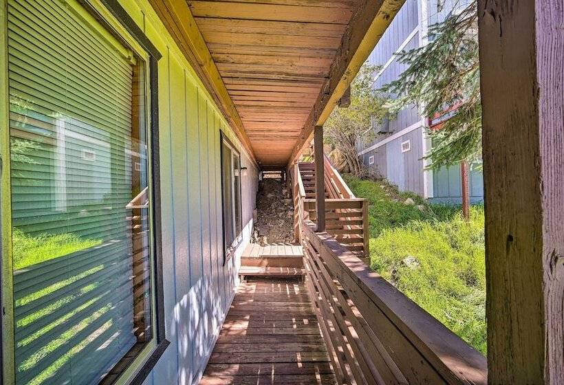 Running Springs Cabin W/ Large Deck + View!