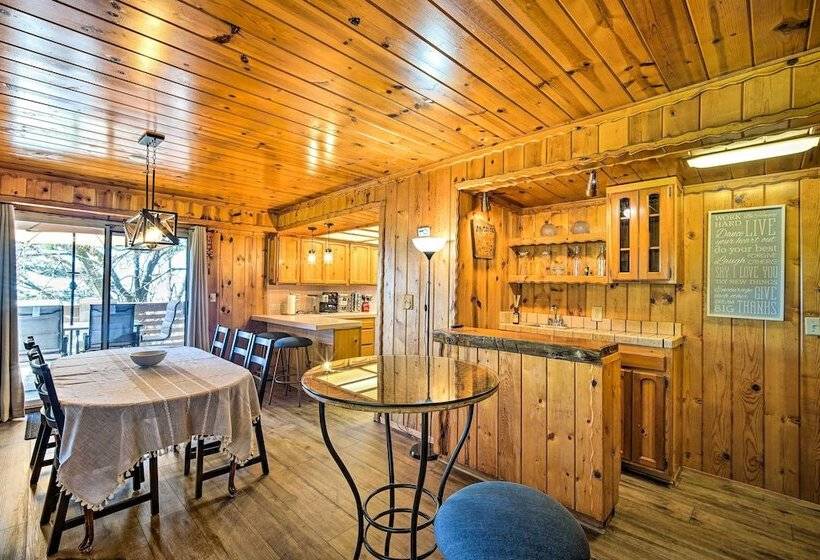 Running Springs Cabin W/ Large Deck + View!