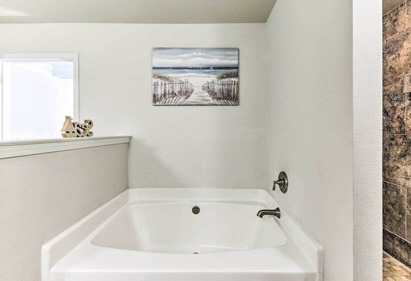 Half Mi To Inlet Beach: Home W/ Grill & Fire Pit