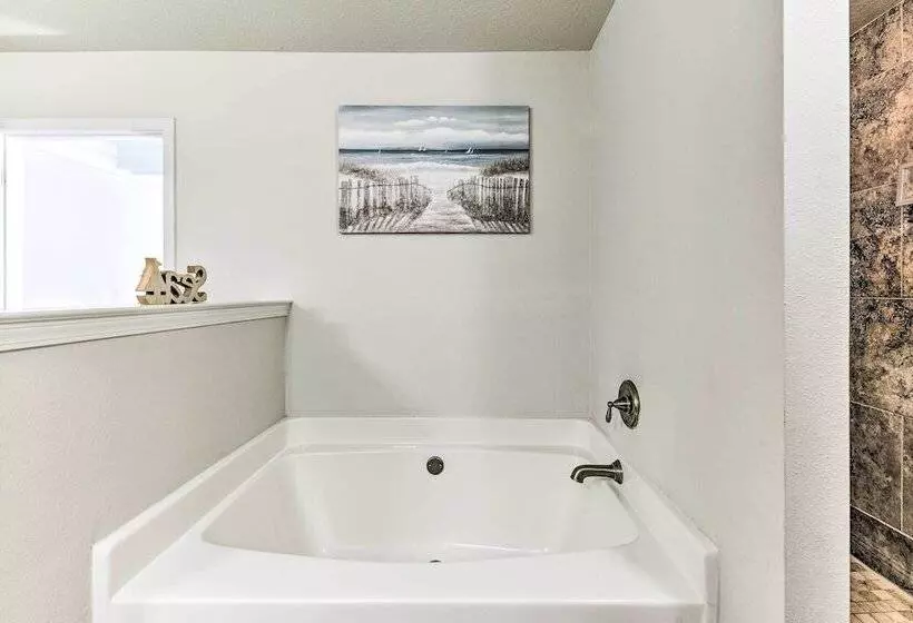 Half Mi To Inlet Beach: Home W/ Grill & Fire Pit