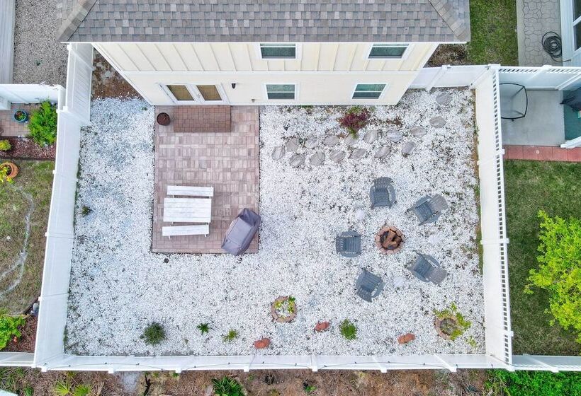 Half Mi To Inlet Beach: Home W/ Grill & Fire Pit