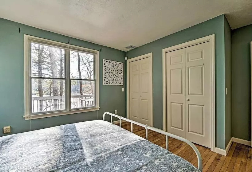 Spacious Waterfront Falmouth Home On Jenkins Pond!