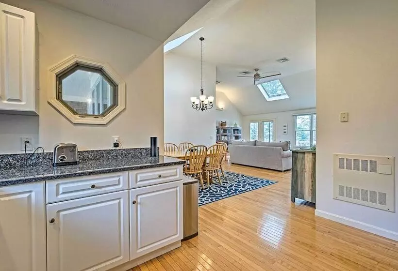 Spacious Waterfront Falmouth Home On Jenkins Pond!