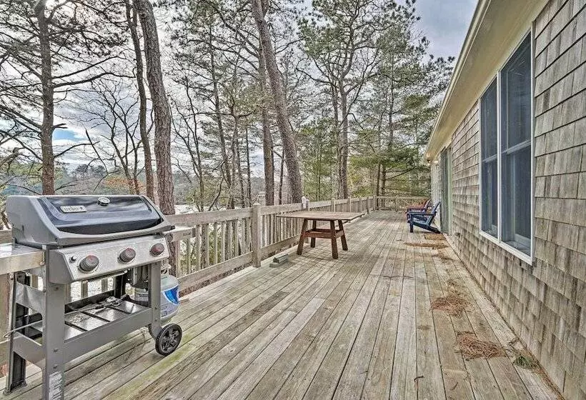 Spacious Waterfront Falmouth Home On Jenkins Pond!