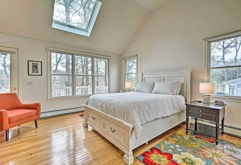 Spacious Waterfront Falmouth Home On Jenkins Pond!