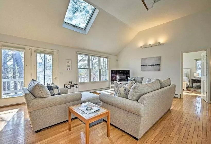 Spacious Waterfront Falmouth Home On Jenkins Pond!