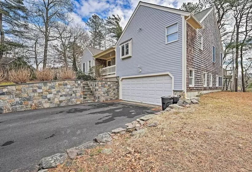 Spacious Waterfront Falmouth Home On Jenkins Pond!