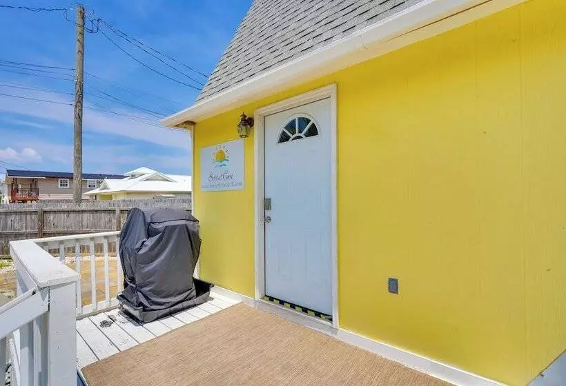 A Frame Family Home Near Beach: Beach Gear!