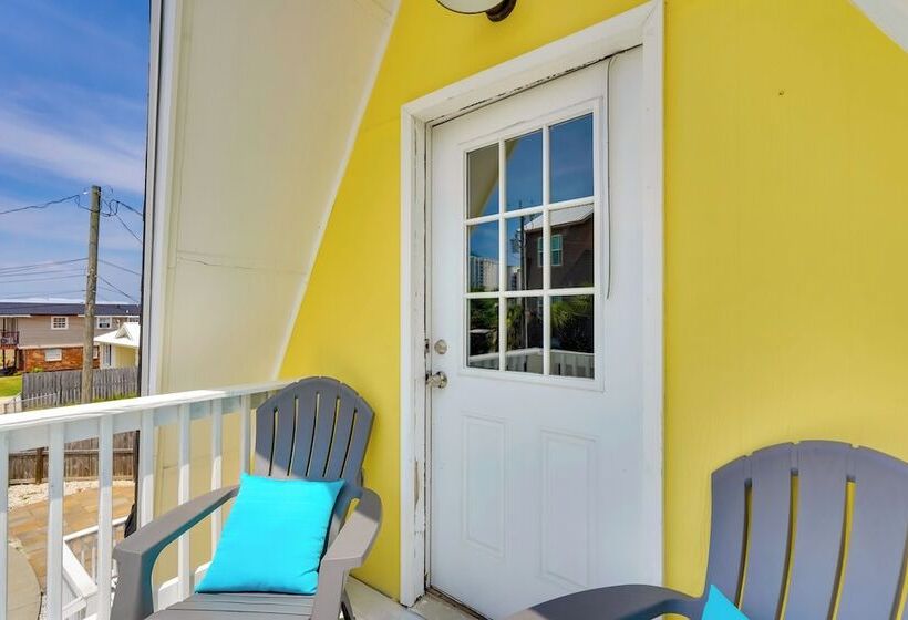 A Frame Family Home Near Beach: Beach Gear!