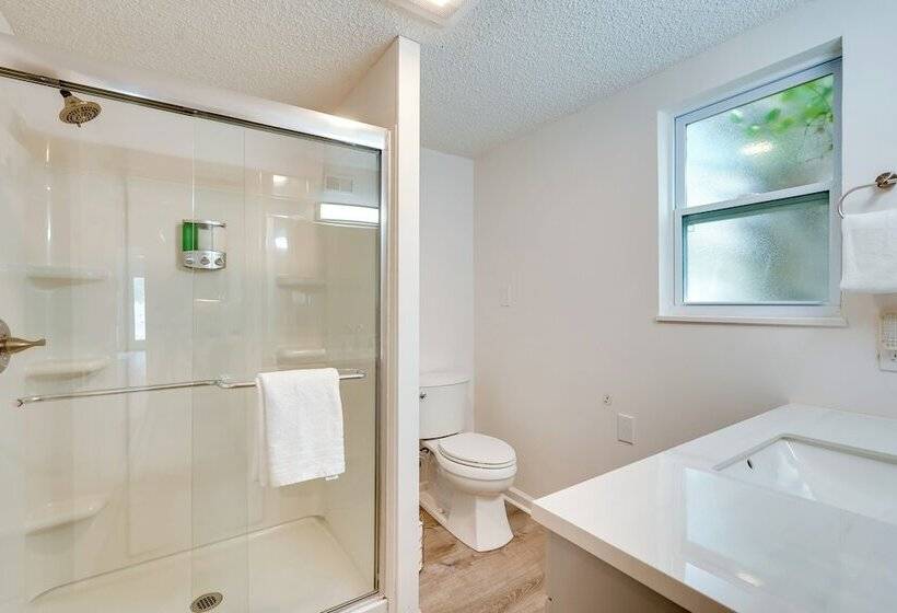 A Frame Family Home Near Beach: Beach Gear!