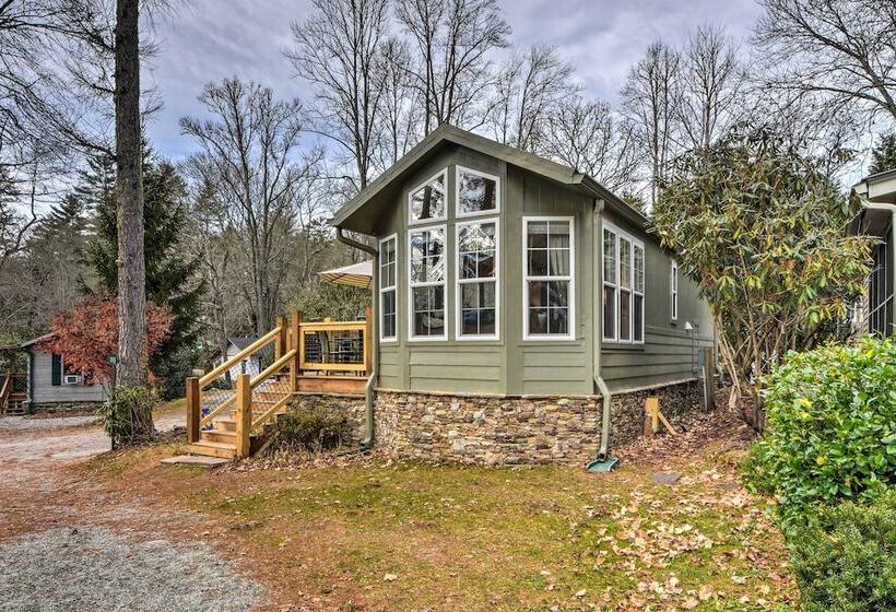 The Cubs Den Woodsy Highlands Home: Hike & Ski!