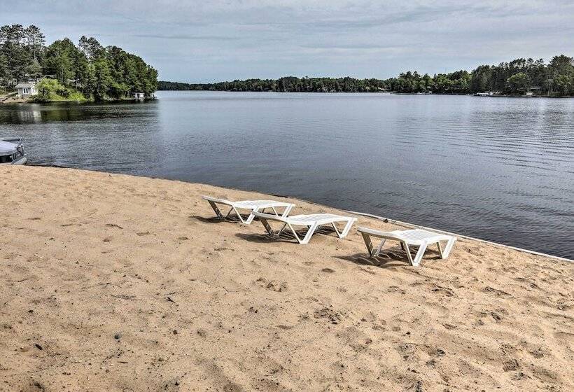Tomahawk Cottage W/ Fire Pit & Lake Access!