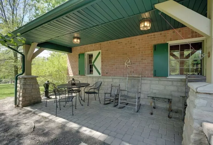 Walhonding Woods  Secluded Farmland Retreat!