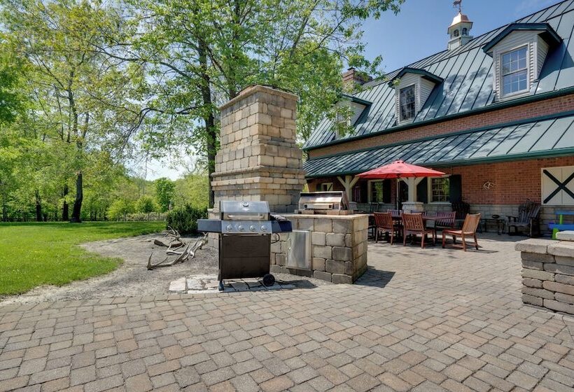 Walhonding Woods  Secluded Farmland Retreat!