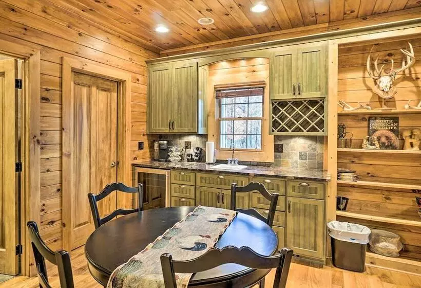 Walhonding Woods  Secluded Farmland Retreat!