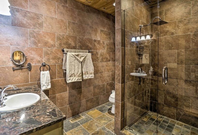 Walhonding Woods  Secluded Farmland Retreat!