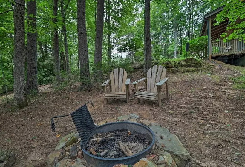 Private Cabin On 2 Acres: Hot Tub, 10 Mi To Boone!