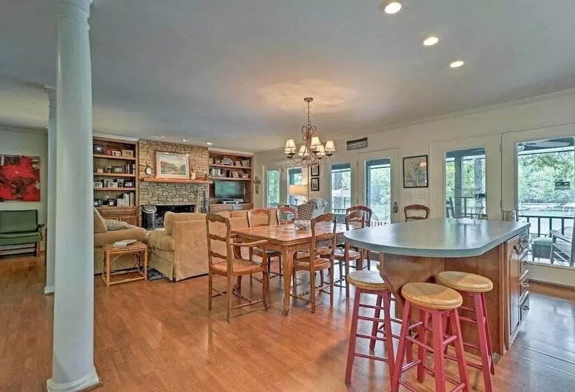 Arcade Cove    Lake Martin Home W/ Private Dock!