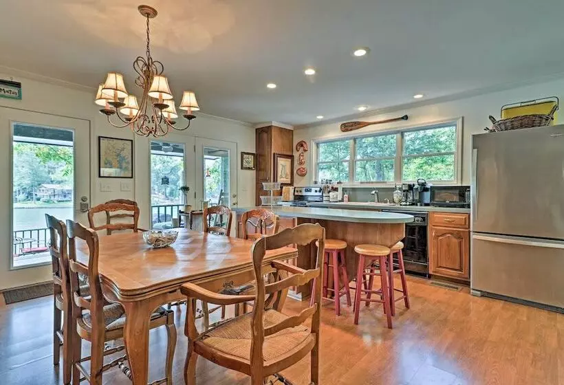 Arcade Cove    Lake Martin Home W/ Private Dock!