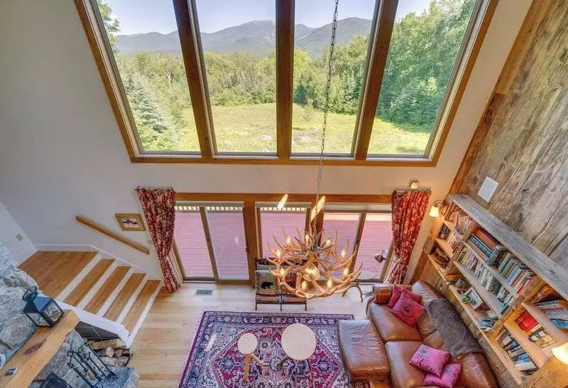 Architect Designed Franconia Home: Hot Tub & Views