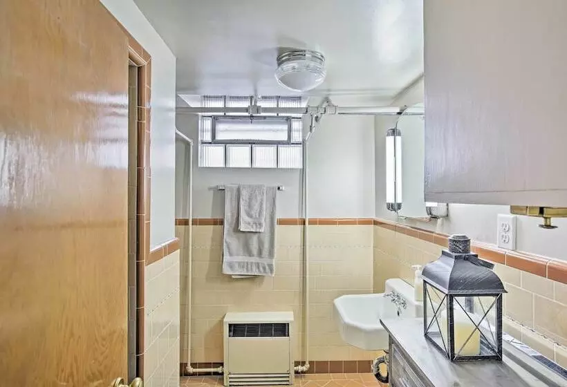 Ashton Escape W/ Yard: 56 Mi To West Yellowstone!