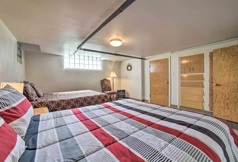 Ashton Escape W/ Yard: 56 Mi To West Yellowstone!