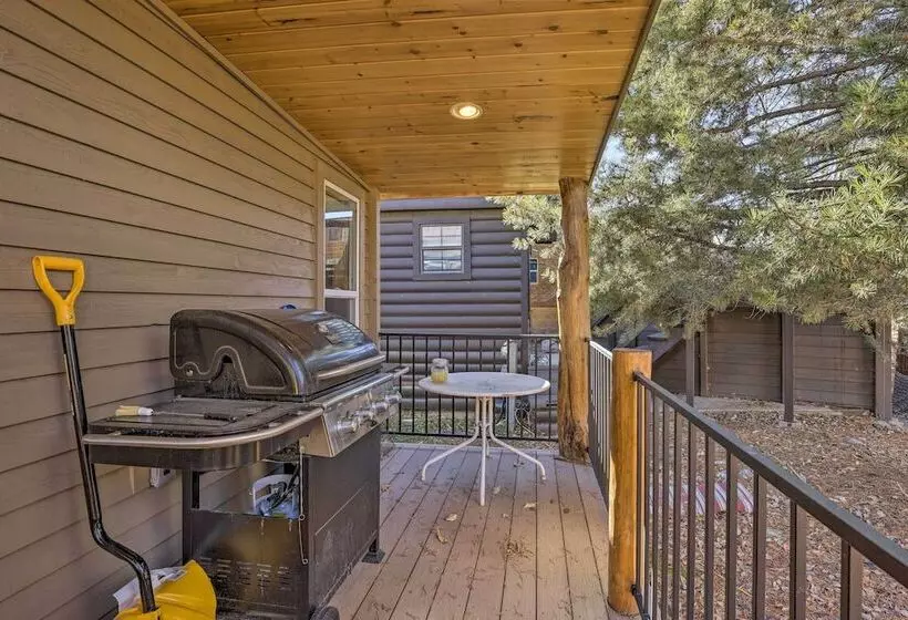 Resort Perks & Mtn Views: Breckenridge Cabin!