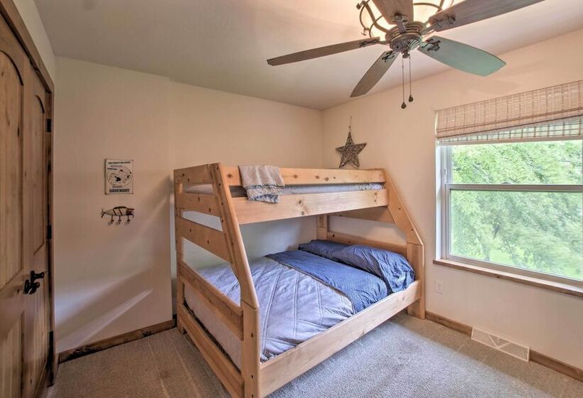 Bright Shawano Lake Oasis   Walk To Boat Launch!