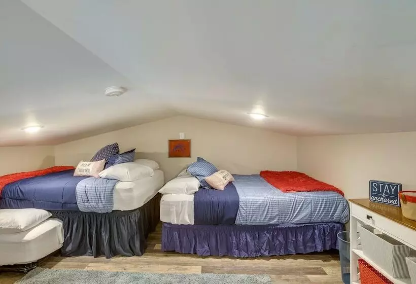 Byrdstown Home Near Dale Hollow Lake!