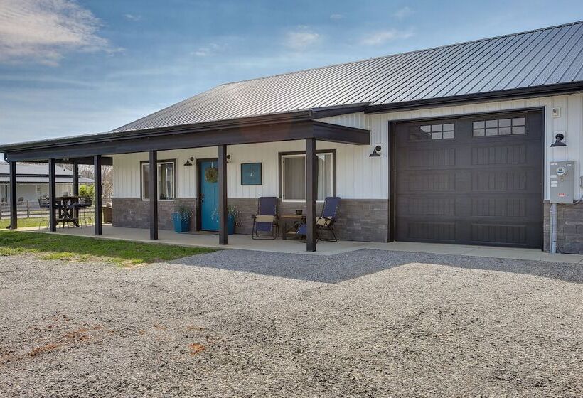 Byrdstown Home Near Dale Hollow Lake!