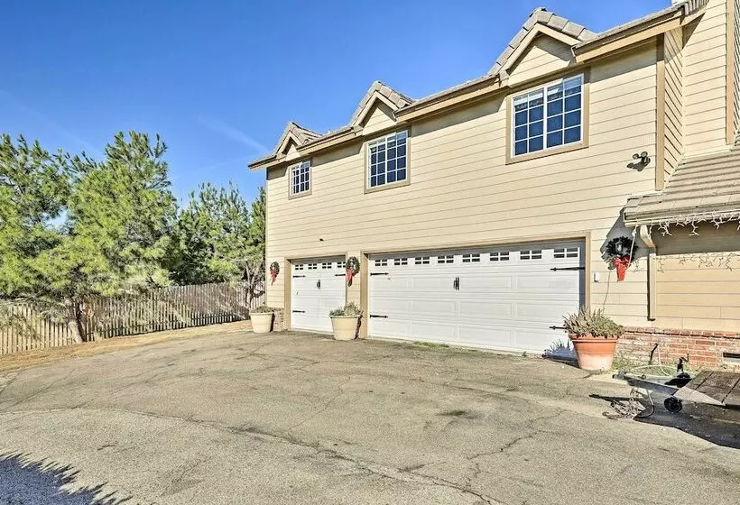 Fallbrook Home W/ Garden, Gazebo, & Fire Pit!