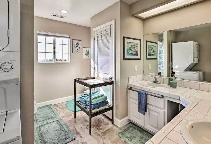 Fallbrook Home W/ Garden, Gazebo, & Fire Pit!