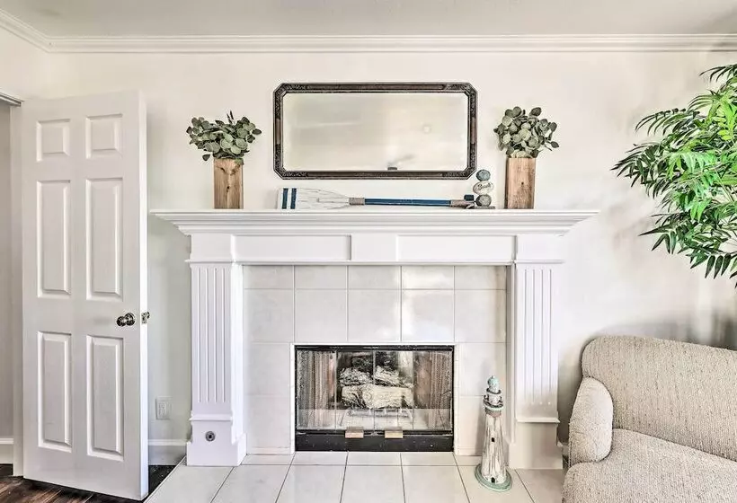 Fallbrook Home W/ Garden, Gazebo, & Fire Pit!