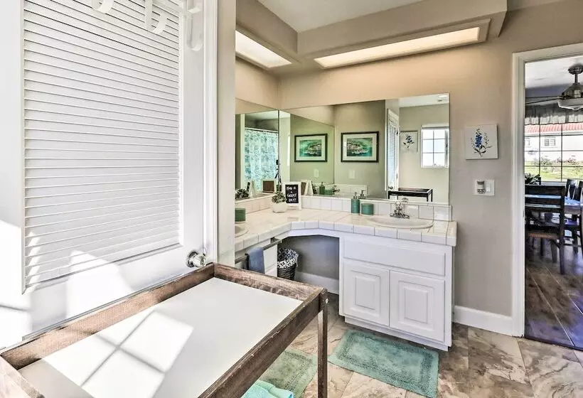 Fallbrook Home W/ Garden, Gazebo, & Fire Pit!