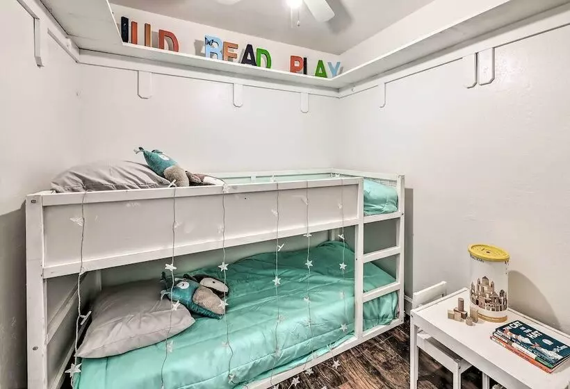 Fallbrook Home W/ Garden, Gazebo, & Fire Pit!