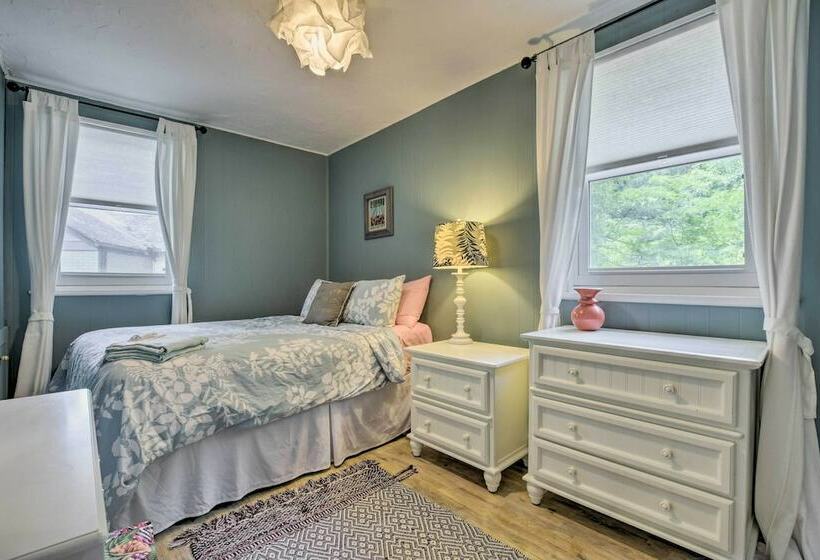 Eclectic Durham Home W/ Deck < 2 Mi To Dtwn!