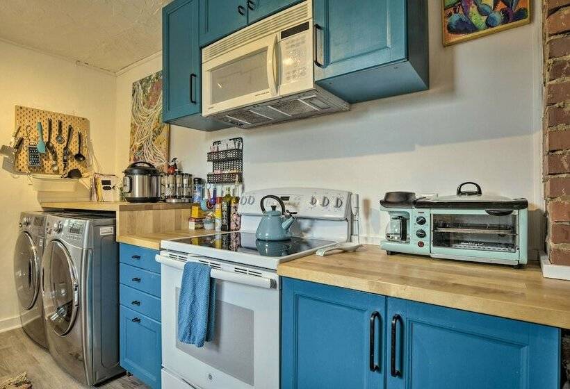 Eclectic Durham Home W/ Deck < 2 Mi To Dtwn!