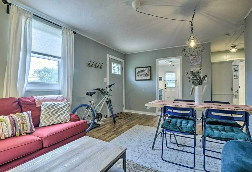 Eclectic Durham Home W/ Deck < 2 Mi To Dtwn!