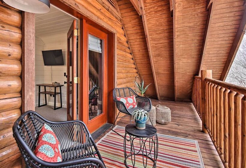 Enchanting Forested Cabin W/ Fire Pit & Grill