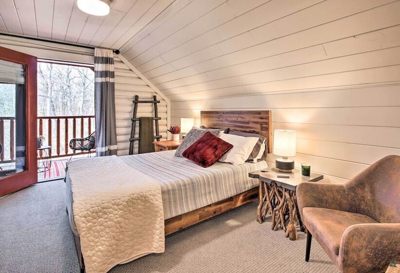 Enchanting Forested Cabin W/ Fire Pit & Grill