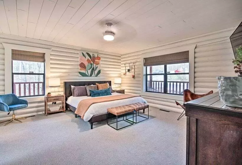 Enchanting Forested Cabin W/ Fire Pit & Grill