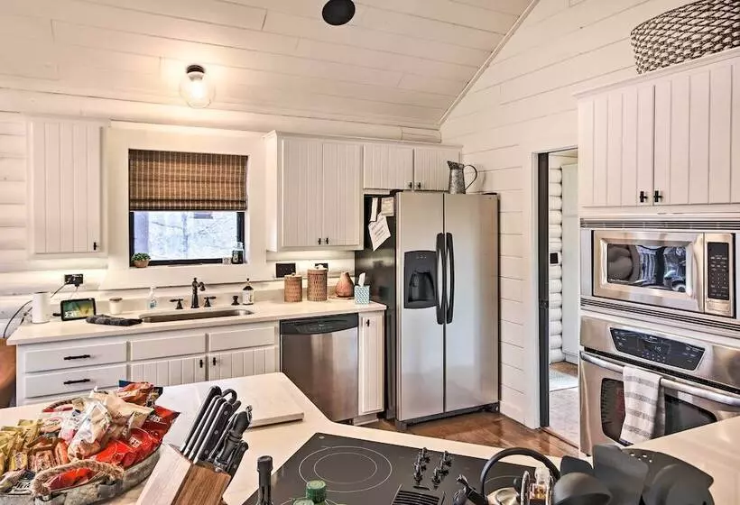 Enchanting Forested Cabin W/ Fire Pit & Grill