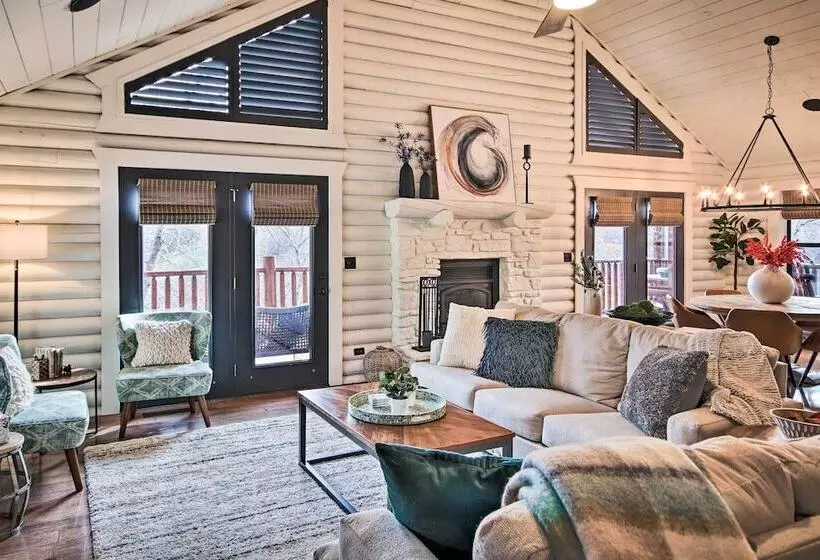 Enchanting Forested Cabin W/ Fire Pit & Grill