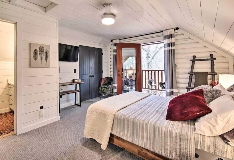 Enchanting Forested Cabin W/ Fire Pit & Grill