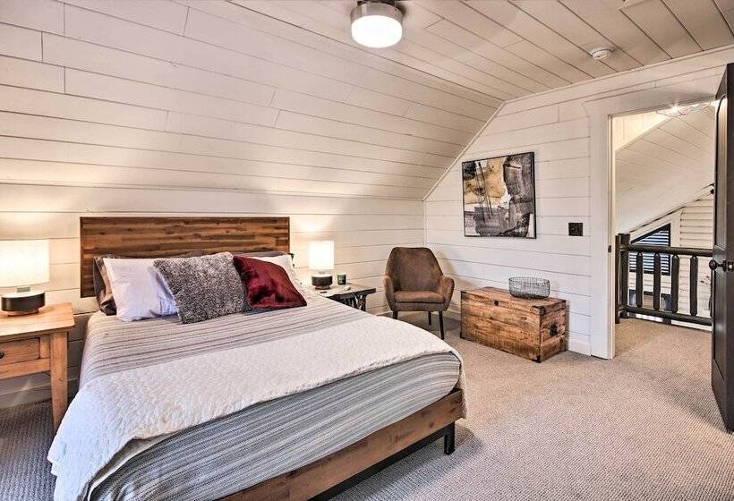 Enchanting Forested Cabin W/ Fire Pit & Grill